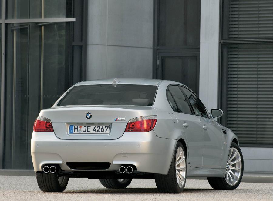  BMW M5 (E60) 2004 года  (WW) (фото 56 из 98)